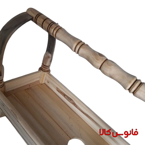 گهواره سنتی برای نوزاد